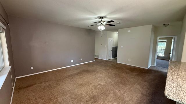 116 Zoisite LN, Jarrell, TX 76537