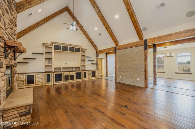 568 Woodford Cove, Hernando, MS 38632