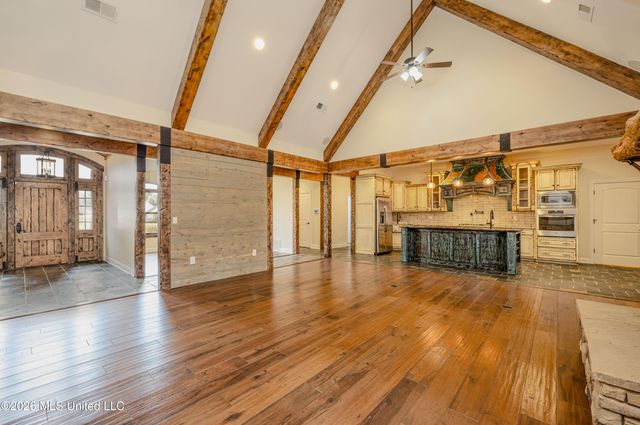 568 Woodford Cove, Hernando, MS 38632