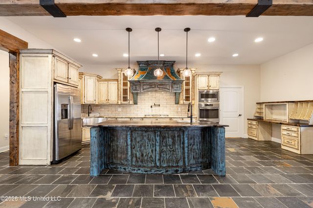 568 Woodford Cove, Hernando, MS 38632