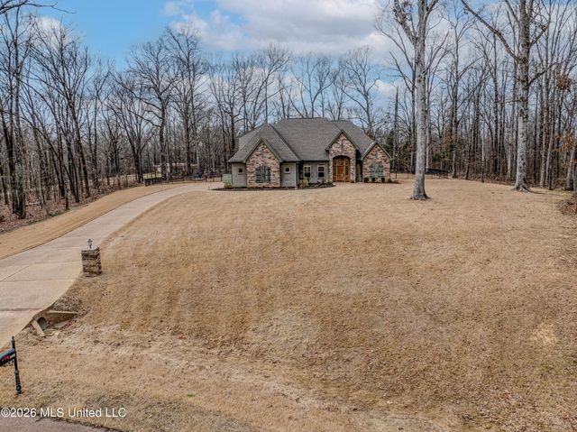 568 Woodford Cove, Hernando, MS 38632