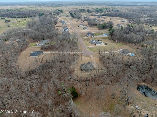 568 Woodford Cove, Hernando, MS 38632