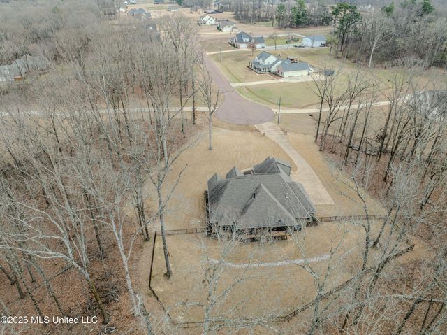 568 Woodford Cove, Hernando, MS 38632