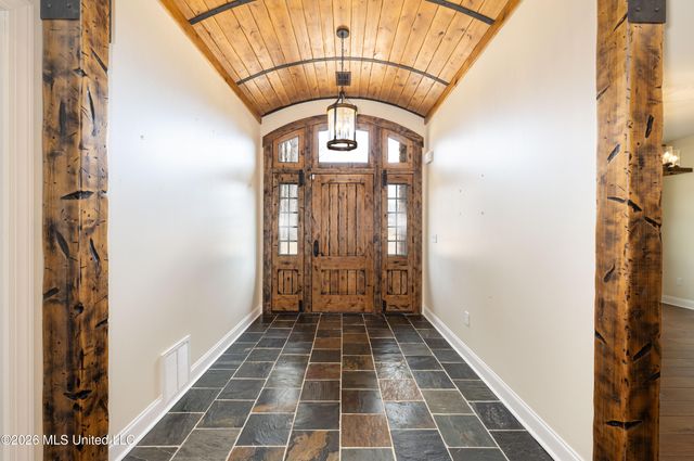 568 Woodford Cove, Hernando, MS 38632