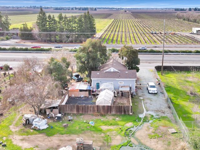 20388 N STATE ROUTE 99 E FRON, Acampo, CA 95220