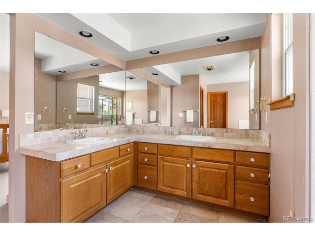 8880 Chestnut Hill Way, Highlands Ranch, CO 80130