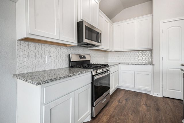 3739 Crawford Street, Bay City, TX 77414