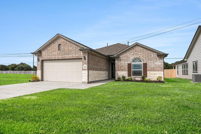 3739 Crawford Street, Bay City, TX 77414