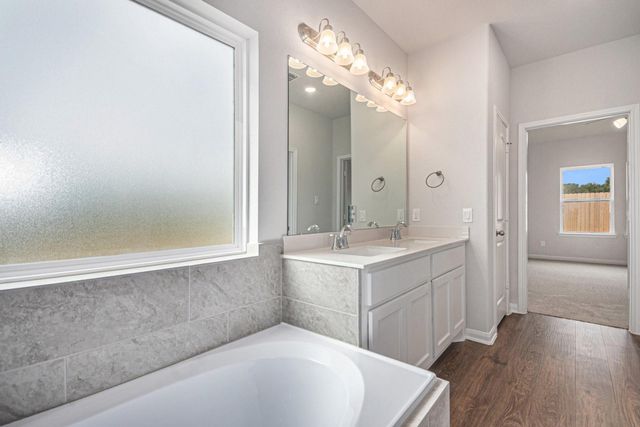 3739 Crawford Street, Bay City, TX 77414