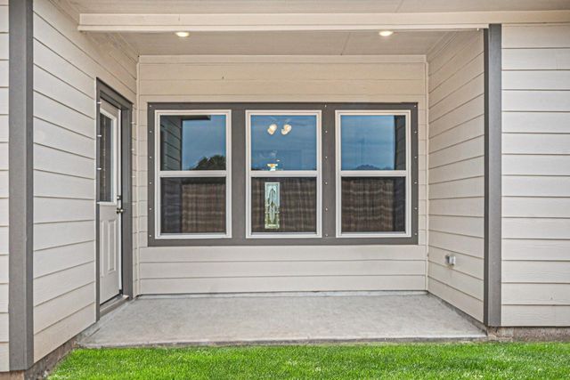 3739 Crawford Street, Bay City, TX 77414