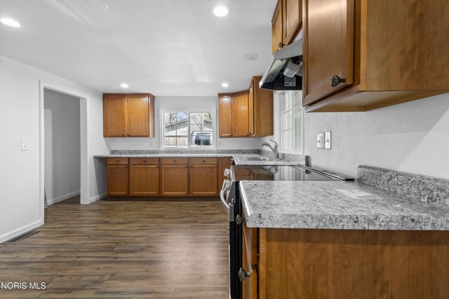 2861 Latcha Road, Millbury, OH 43447