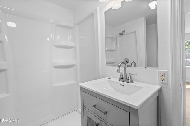2861 Latcha Road, Millbury, OH 43447