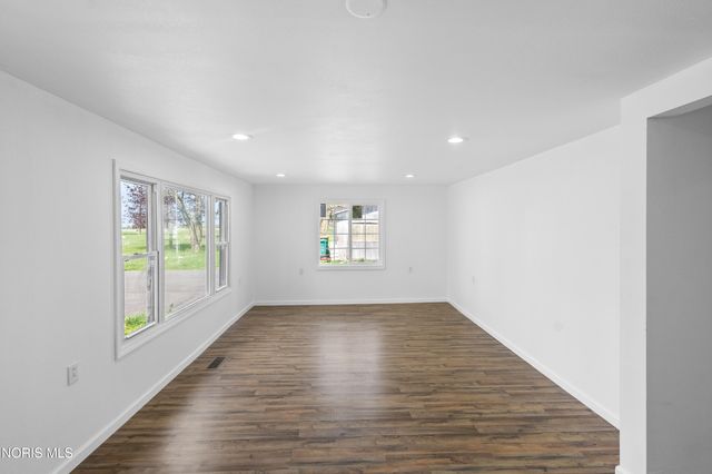 2861 Latcha Road, Millbury, OH 43447