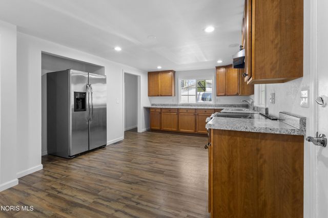 2861 Latcha Road, Millbury, OH 43447