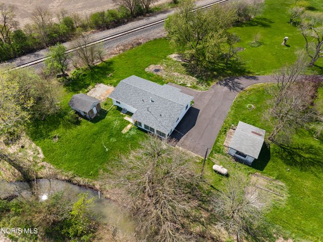 2861 Latcha Road, Millbury, OH 43447