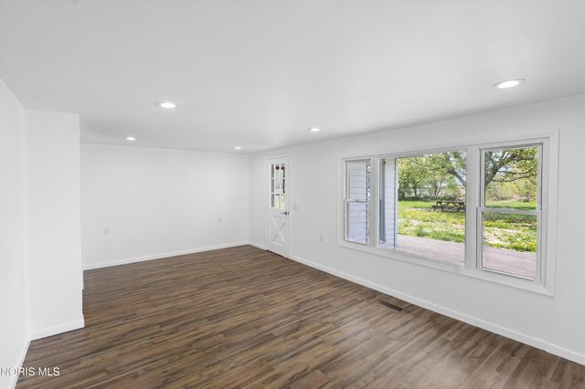 2861 Latcha Road, Millbury, OH 43447