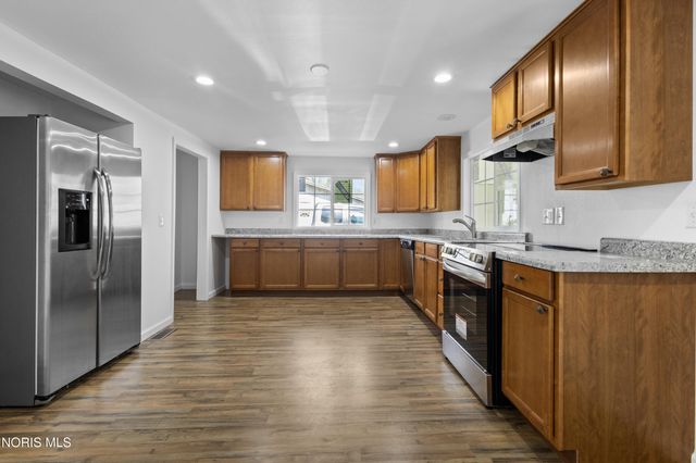 2861 Latcha Road, Millbury, OH 43447