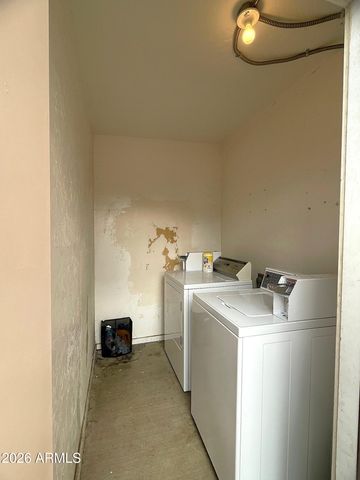 2020 N HUNT Circle, Mesa, AZ 85203