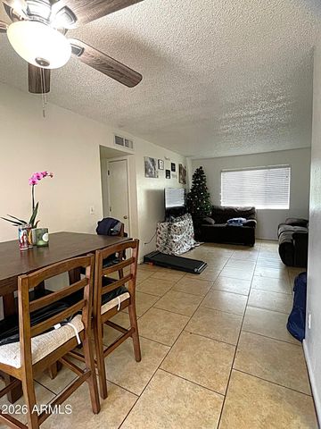 2020 N HUNT Circle, Mesa, AZ 85203