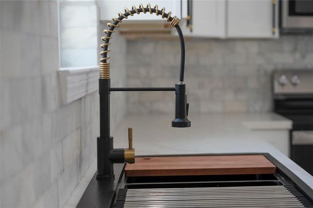 1011 Crossfield Drive, Katy, TX 77450