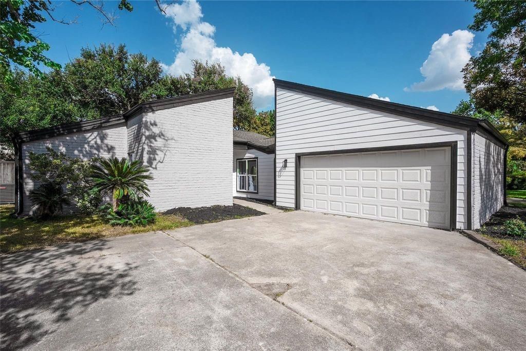 1011 Crossfield Drive, Katy, TX 77450