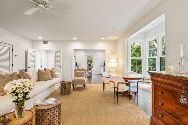 1300 Palmetto Court 109, Vero Beach, FL 32963