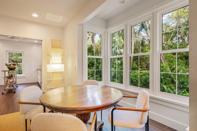 1300 Palmetto Court 109, Vero Beach, FL 32963