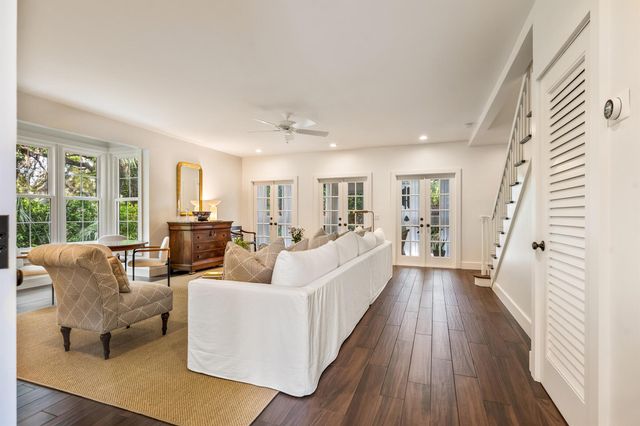 1300 Palmetto Court 109, Vero Beach, FL 32963