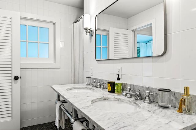 1300 Palmetto Court 109, Vero Beach, FL 32963