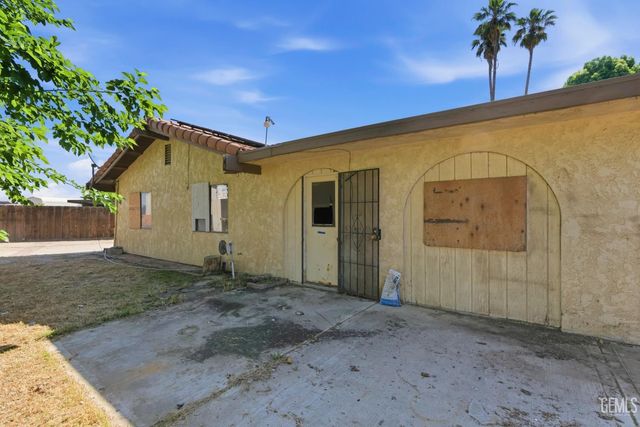 8801 Sorrel Street, Bakersfield, CA 93307