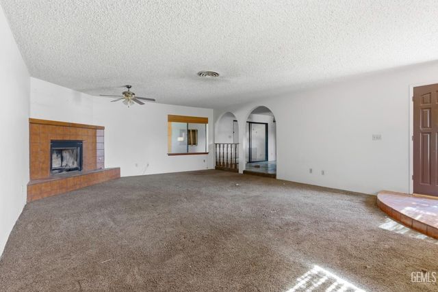 8801 Sorrel Street, Bakersfield, CA 93307