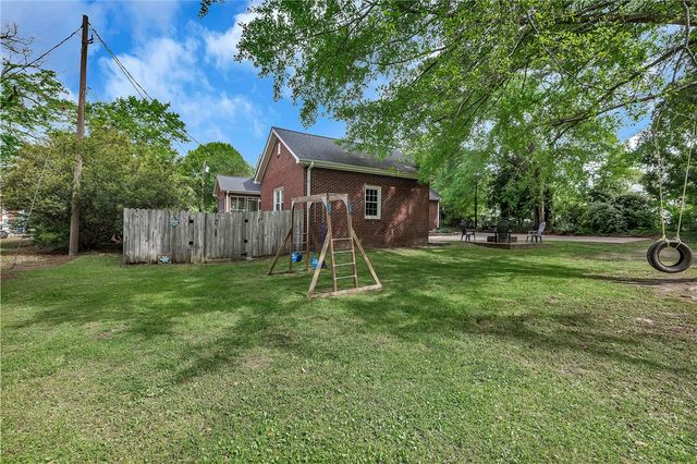 25 Central Avenue, Honea Path, SC 29654
