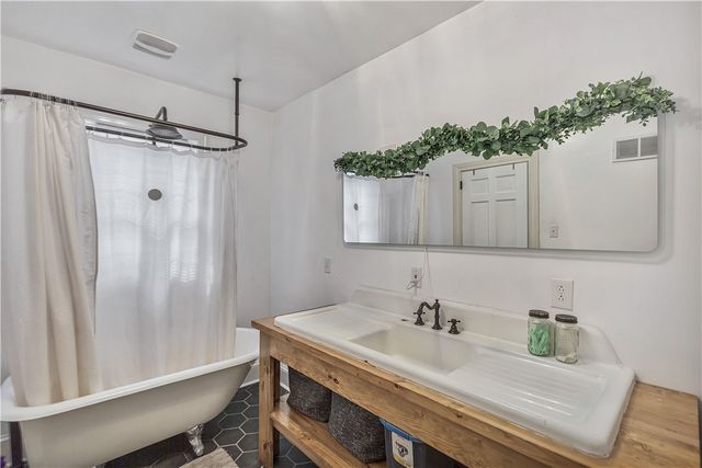 25 Central Avenue, Honea Path, SC 29654