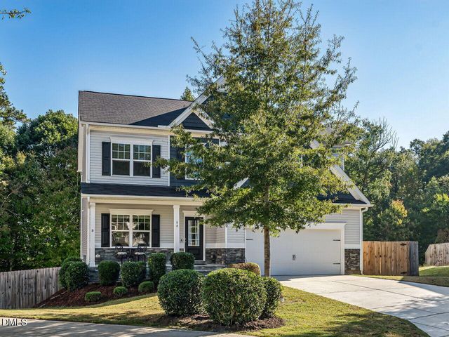64 Creststone Court, Clayton, NC 27527