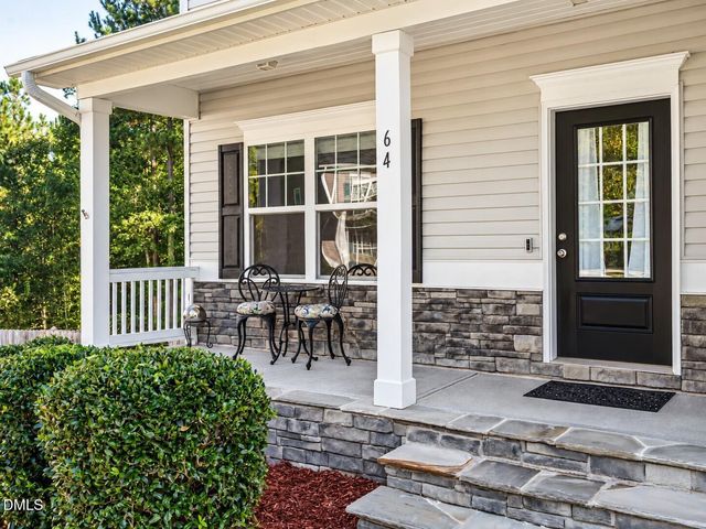 64 Creststone Court, Clayton, NC 27527