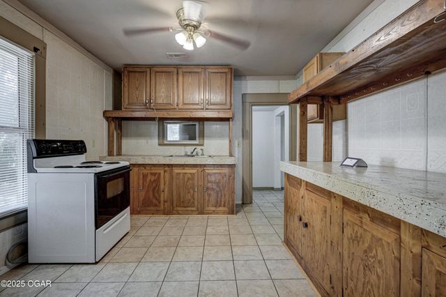 723 S Indiana Avenue, Joplin, MO 64801