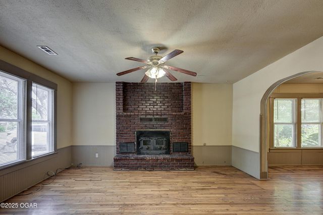 723 S Indiana Avenue, Joplin, MO 64801