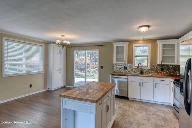 1911 E Sundance DR, Post Falls, ID 83854