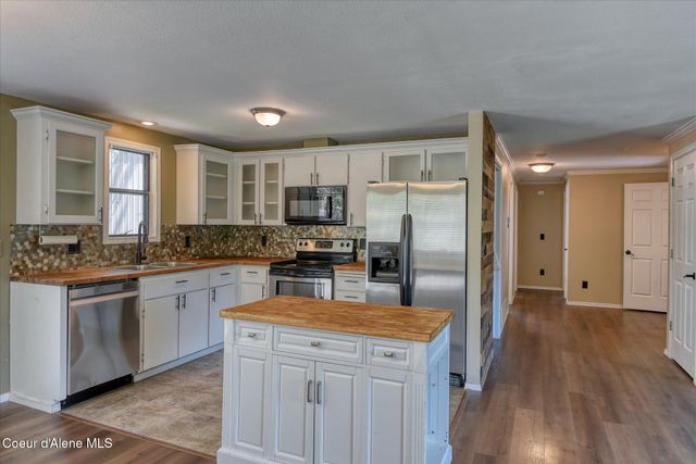 1911 E Sundance DR, Post Falls, ID 83854