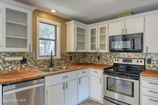 1911 E Sundance DR, Post Falls, ID 83854
