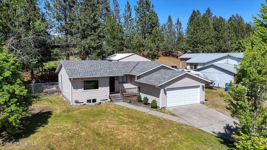 1911 E Sundance DR, Post Falls, ID 83854