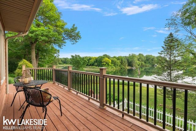 1455 Oak Ridge Road, Oxford, MI 48371