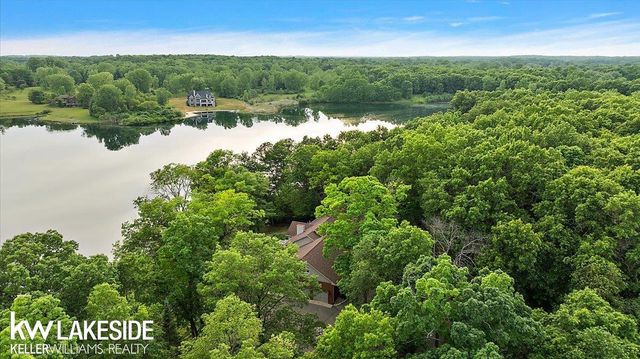 1455 Oak Ridge Road, Oxford, MI 48371