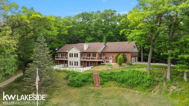 1455 Oak Ridge Road, Oxford, MI 48371
