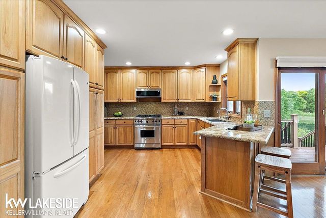1455 Oak Ridge Road, Oxford, MI 48371