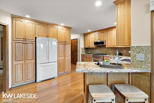 1455 Oak Ridge Road, Oxford, MI 48371