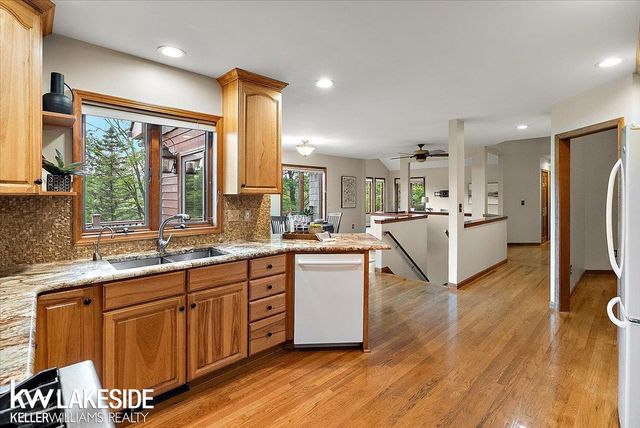 1455 Oak Ridge Road, Oxford, MI 48371