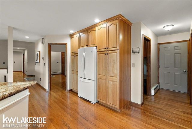 1455 Oak Ridge Road, Oxford, MI 48371