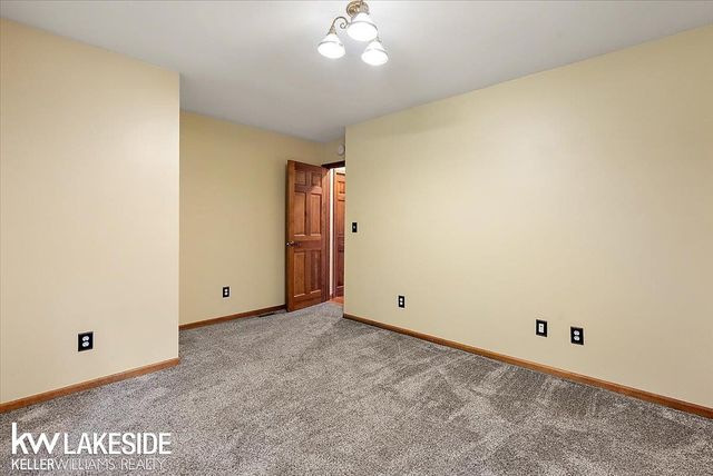 1455 Oak Ridge Road, Oxford, MI 48371