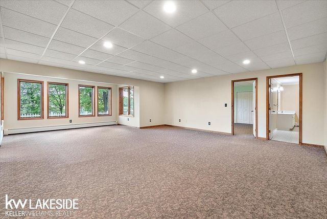 1455 Oak Ridge Road, Oxford, MI 48371